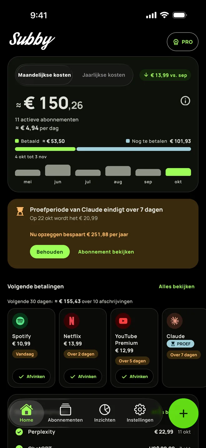 Subby-startscherm in donkere modus met maandtotaal en volgende betalingen, op iPhone