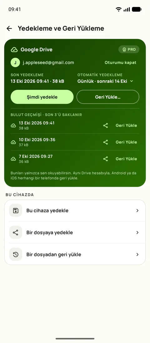 Subby'nin Yedekleme ve Geri Yükleme ekranı: otomatik yedekleme günlüğe ayarlı, son üç yedek listelenmiş, Android üzerinde
